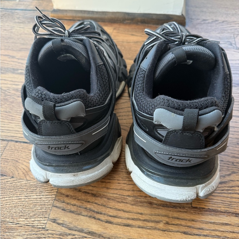 Balenciaga Mens Track Sneaker - Picture 4 of 4